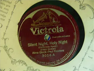 small_victrola 3014 a.webp
